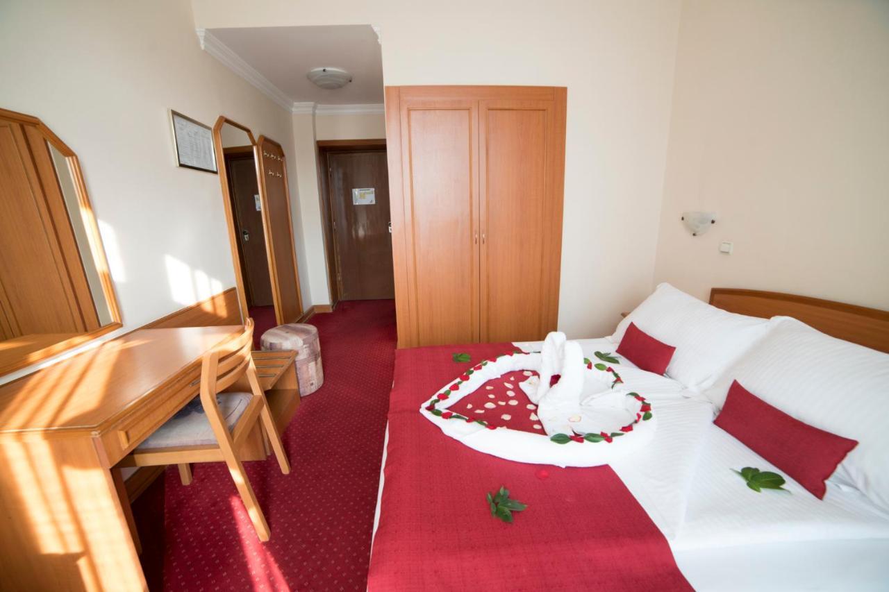 Hotel Kasina Belgrad Exterior foto