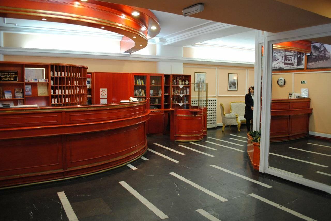 Hotel Kasina Belgrad Exterior foto